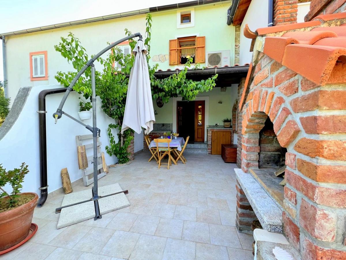 Villa Rab Hills Mundanije Esterno foto