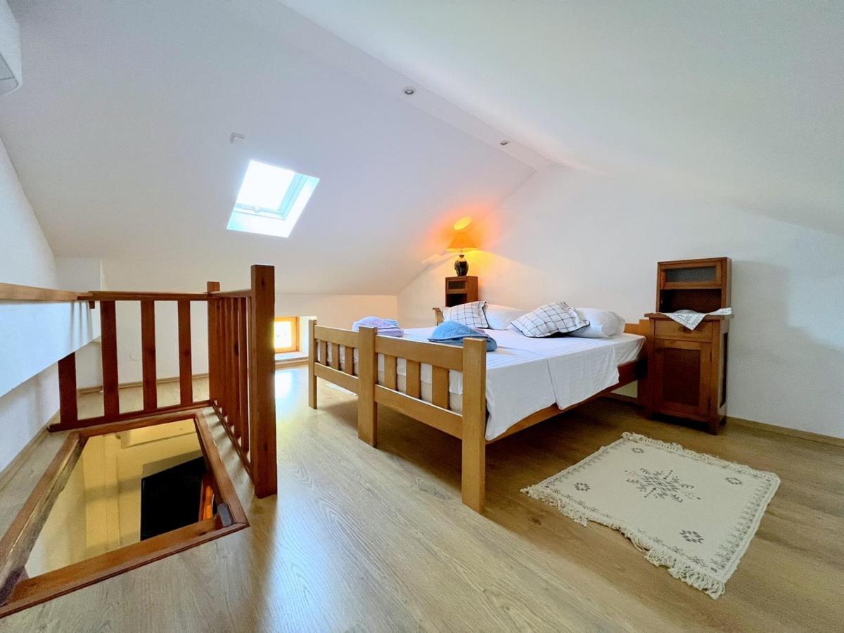 Villa Rab Hills Mundanije Esterno foto